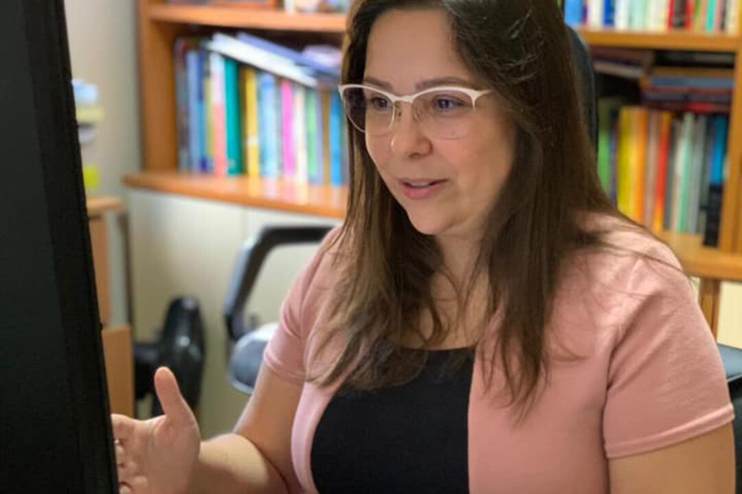 Vereadora Tanise Sabino realiza pronunciamento em sessão plenária em Homenagem ao Dia Internacional da Mulher