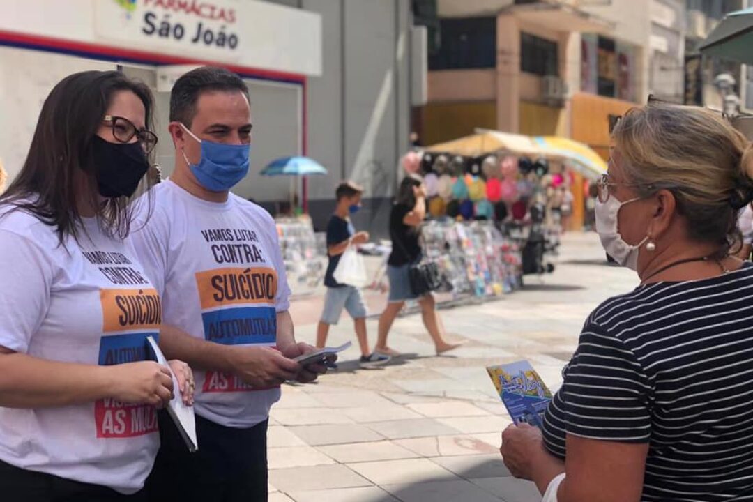 Esquina Democrática é palco de ação de conscientização sobre a saúde mental