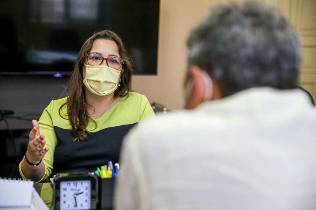 Mais psicólogos nas escolas e SAMU Mental é pauta com Prefeito