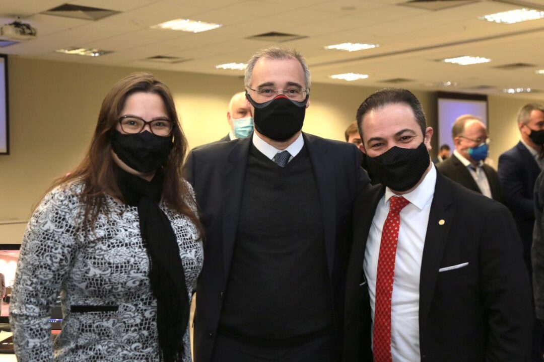 Vereadora Tanise Sabino participa do café palestra com o Ministro da Advocacia – Geral da União (AGU) Dr. André Mendonça no CIEE