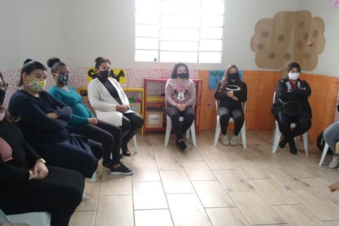 Acontece segundo encontro do Projeto Colo de Mãe