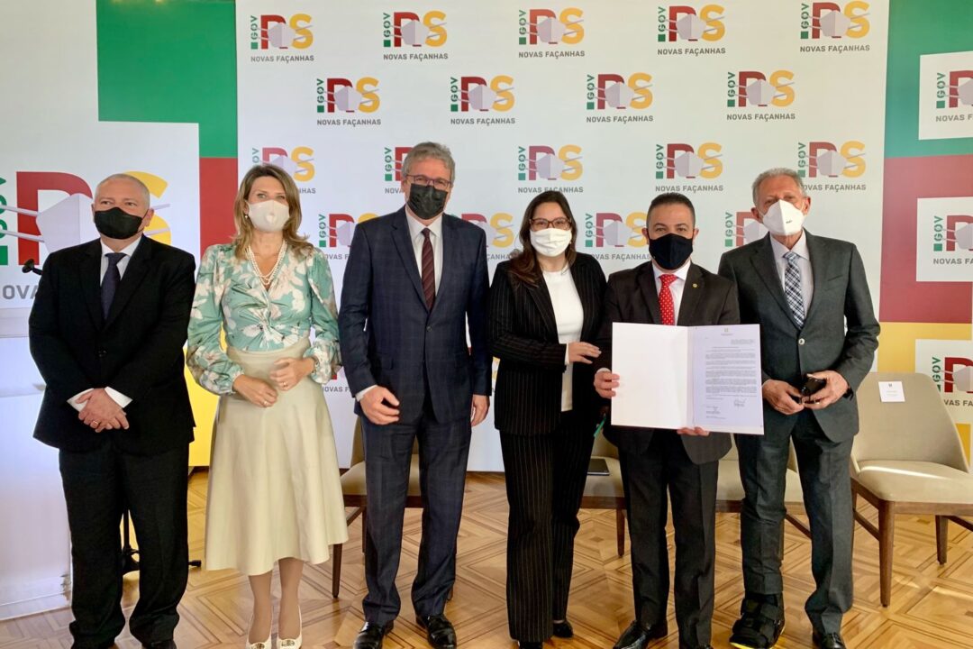 Sancionado o Projeto de Lei das Centrais de Serviços Eletrônicos