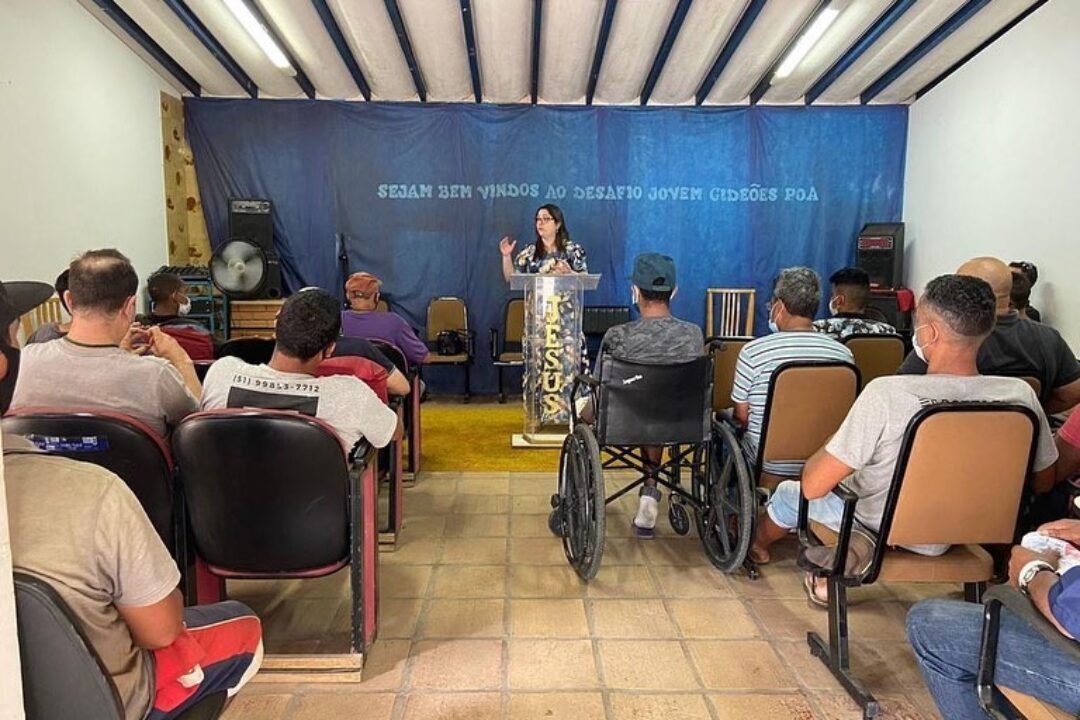 Vereadora Psicóloga Tanise Sabino realiza palestra sobre dependência química na Comunidade Terapêutica Desafio Jovem Gideões