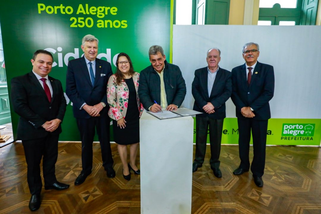 Agora é Lei: Dia 19 de Outubro é comemorado o Dia da Igreja Assembleia de Deus em Porto Alegre