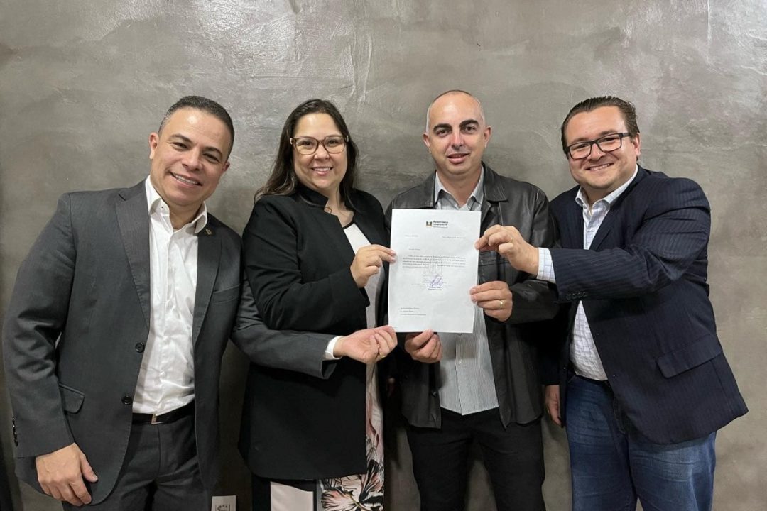 Dinheiro na conta! Deputado Sabino oficializa entrega de 150 Mil Reais para Cachoerinha