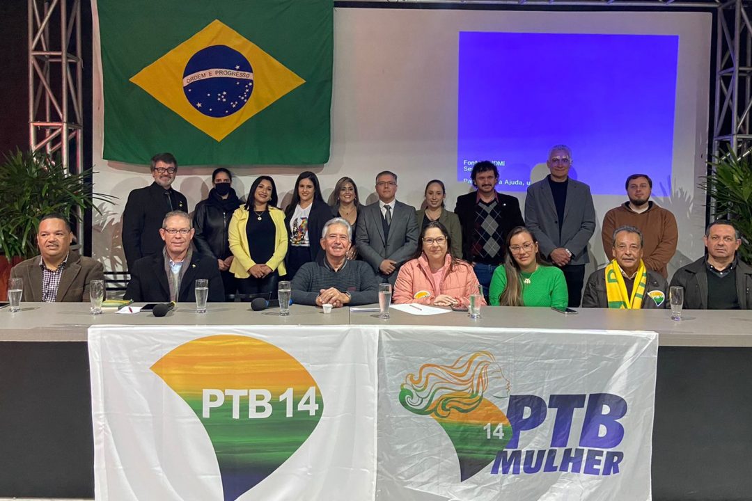 Uma noite de posse da nova executiva do PTB, filiações à sigla partidária e lançamento da pré-candidatura do Dr. José Schulte