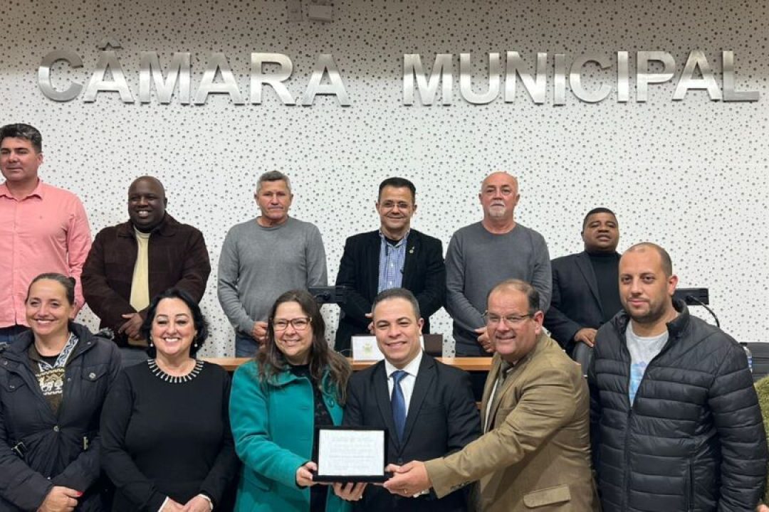 Sabino recebe título de Honra ao Mérito da Câmara Municipal de Alvorada