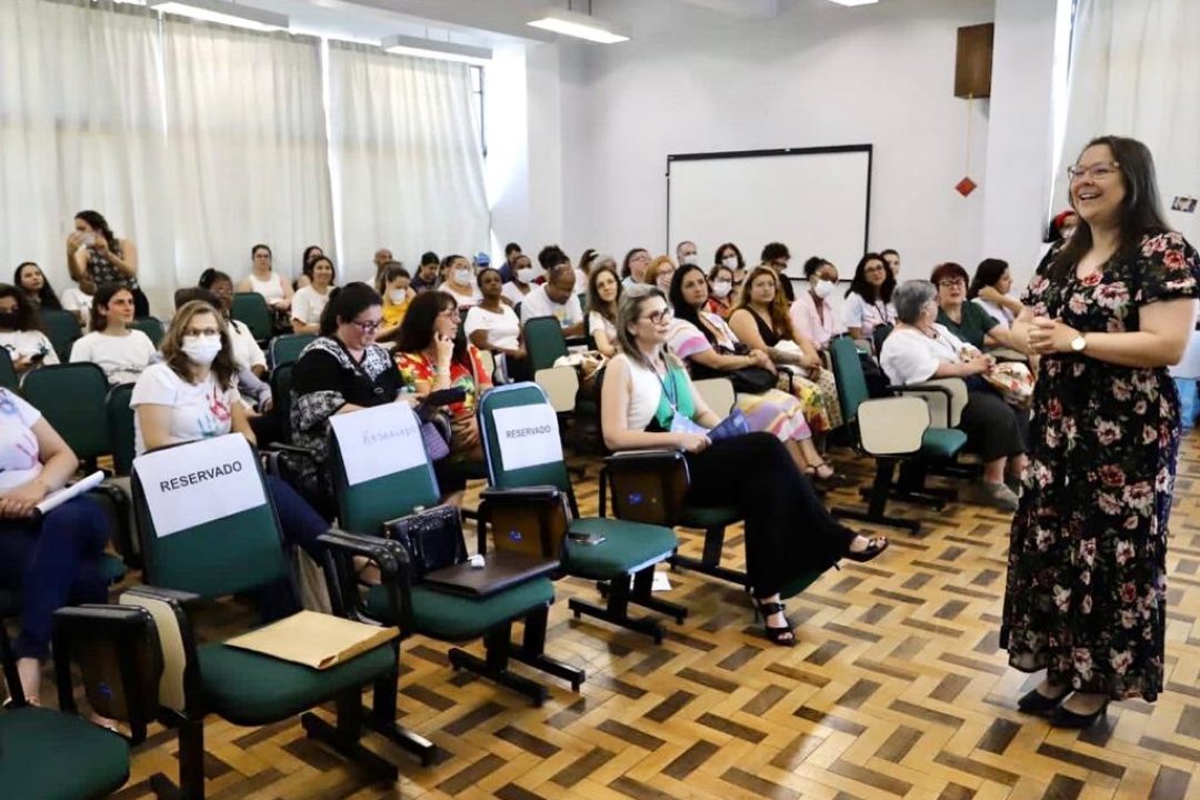 Seminário marca 20 anos de centro de atenção psicossocial infantojuvenil