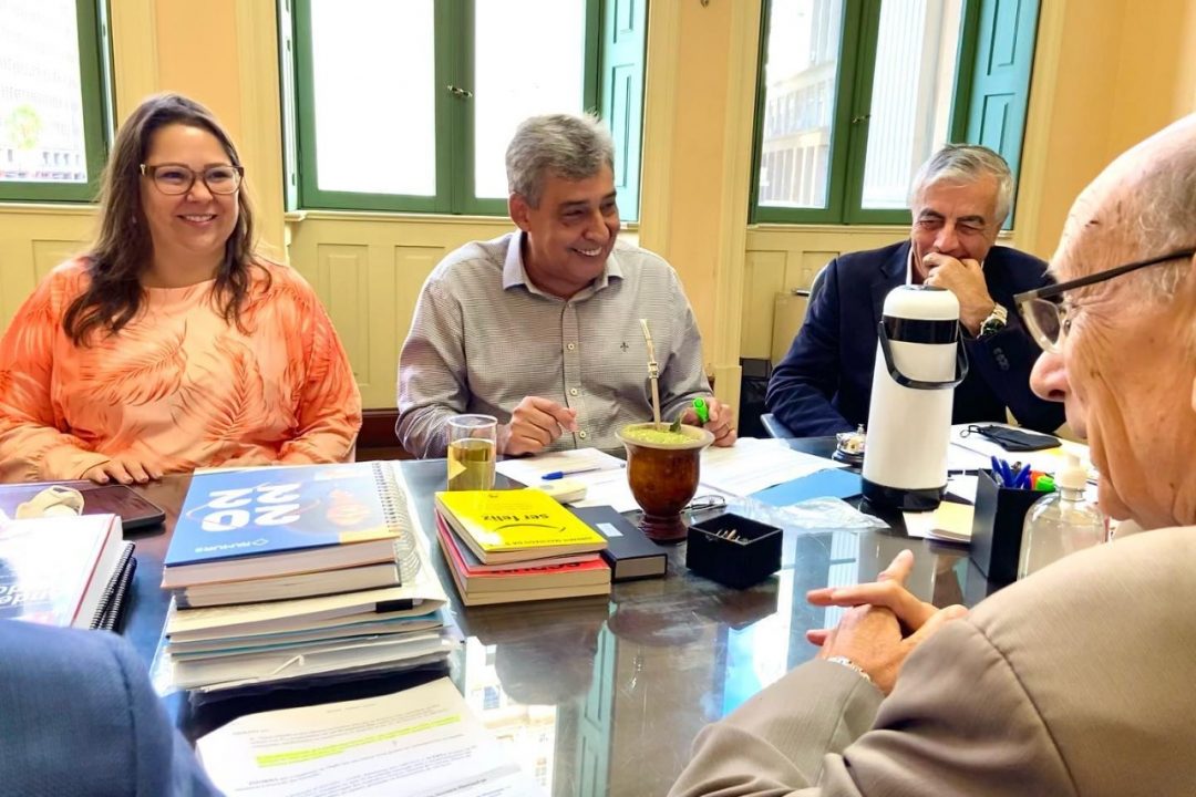 Vereadora Tanise Sabino viabiliza com Prefeito Melo encaminhamentos em prol da Zona Sul da Capital