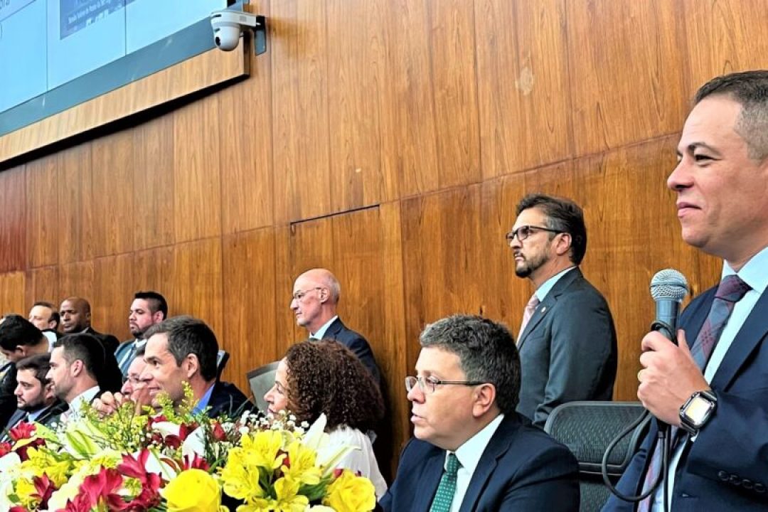 Sabino é empossado Deputado Estadual para mais um mandato