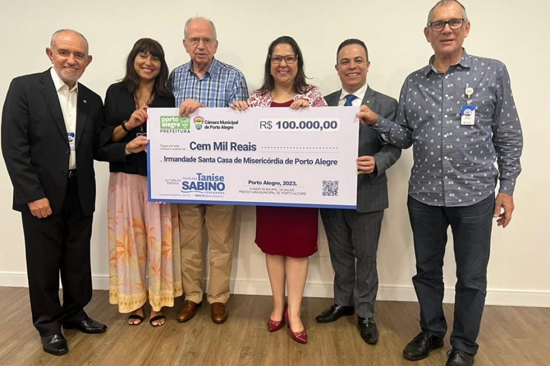 Vereadora Tanise Sabino entrega emenda de 100 mil reais para a Santa Casa de Porto Alegre