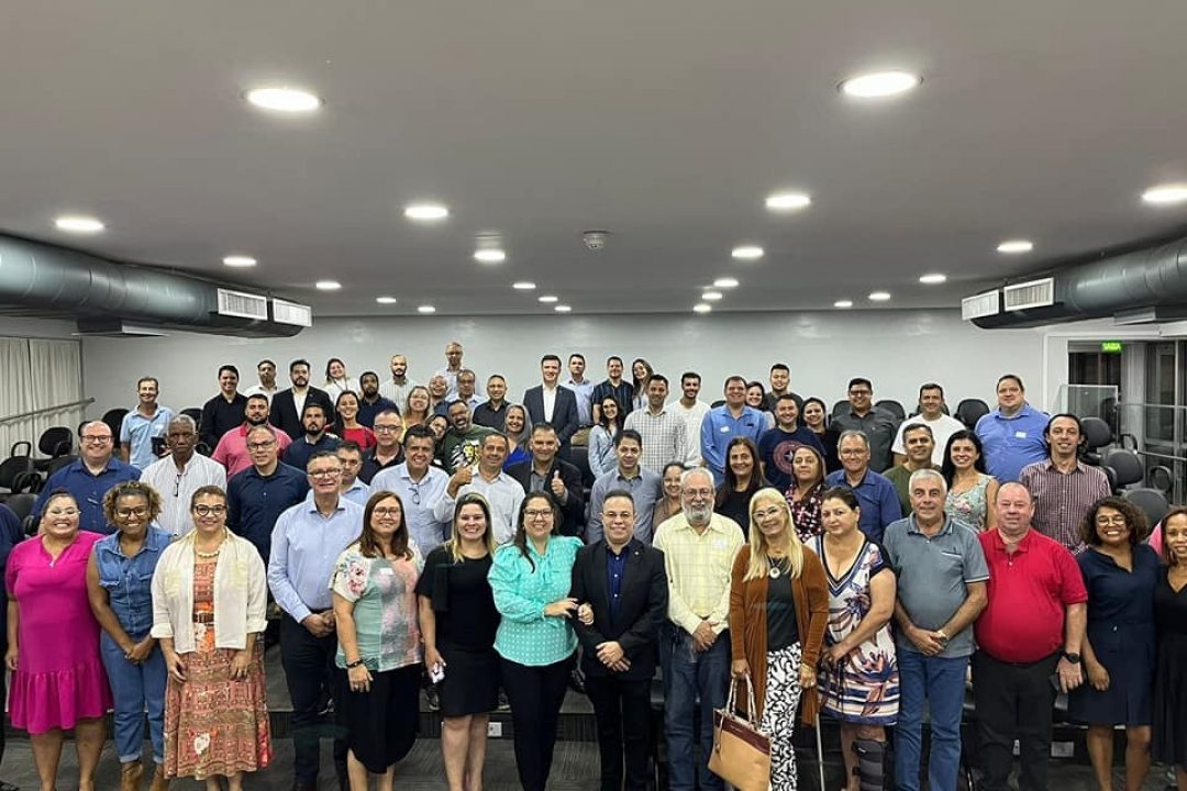 Alinhamento de metas e diretrizes para 2023 foram destaque em reunião da equipe Sabino