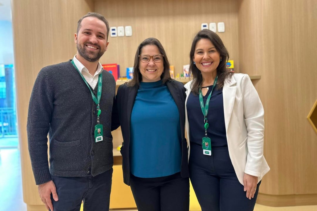 Tanise Sabino visita a Casa TEA da UNIMED