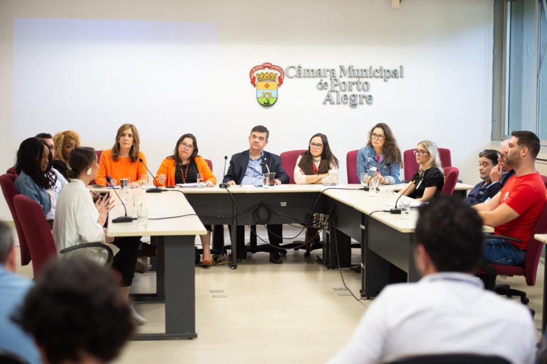 Cosman debate prevenção aos acidentes com queimaduras