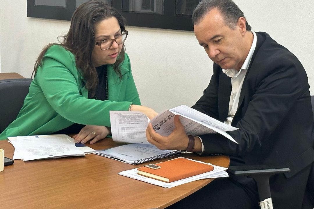 Vereadora Tanise se reúne com a SMED para apoiar a contratação de psicólogos