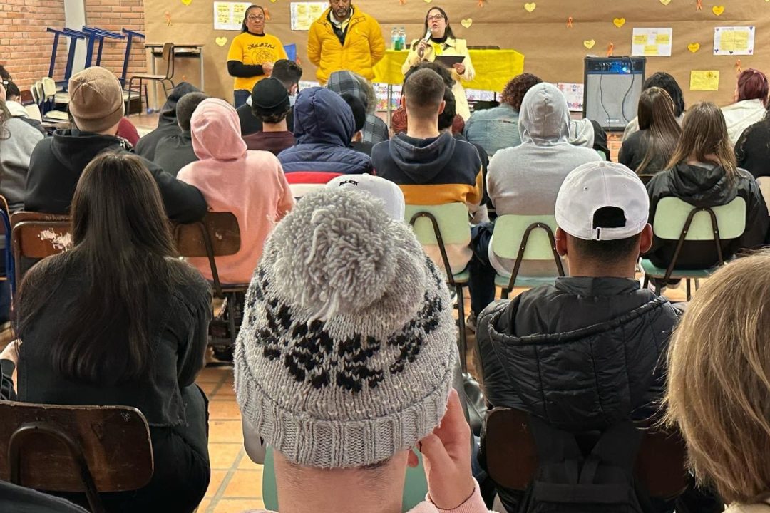 Setembro Amarelo é tema de palestra na Escola Estadual de Ensino Médio Alberto Torres