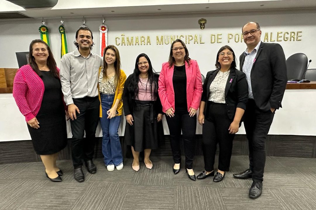 Seminário sobre Outubro Rosa propõe olhar abrangente sobre o Câncer de Mama