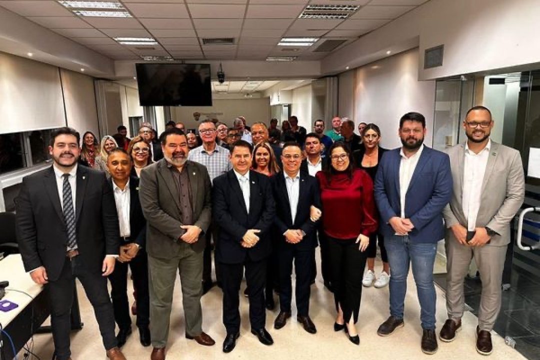 Mudança no PTB de Porto Alegre: Vereadora Tanise Sabino passa o comando da sigla para Wambert Di Lorenzo