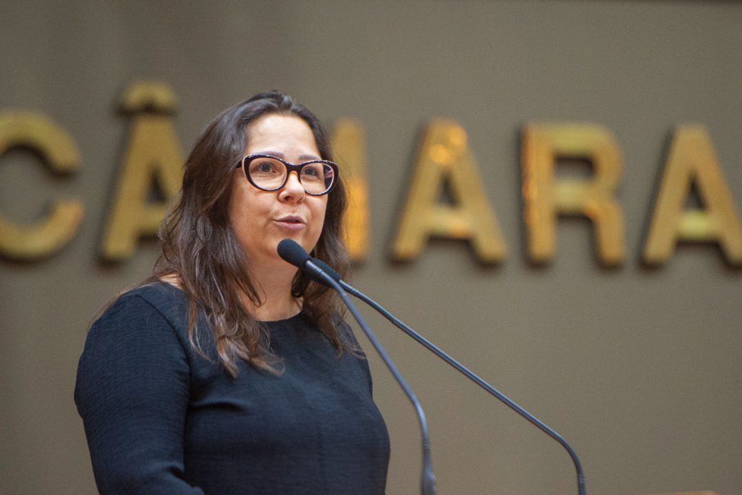 Vereadora Psicóloga Tanise usa o Grande Expediente para falar sobre os psicólogos nas escolas, a semana cultural gospel e o evento Belas