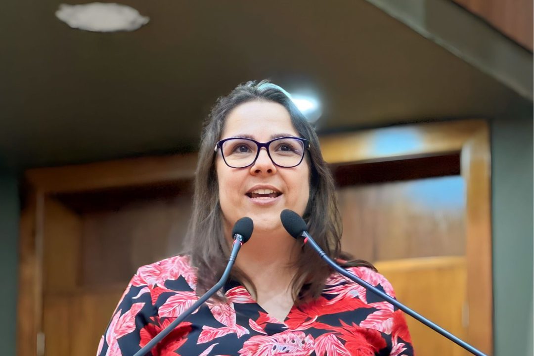 Moção de repúdio à fala da Vereadora de Pernambuco sobre ter um filho com deficiência é um castigo de Deus