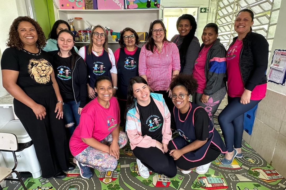 Saúde mental dos educadores é tema da formação pedagógica na Escola Pedaço de Gente
