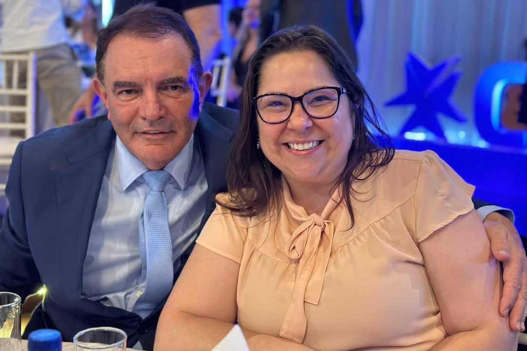 Vereadora Psicóloga Tanise Sabino participa da reunião almoço da CDL de Passo Fundo