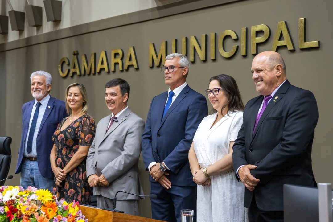 Vereadora Psicóloga Tanise Sabino toma posse como vice-presidente da Câmara de Vereadores em 2024