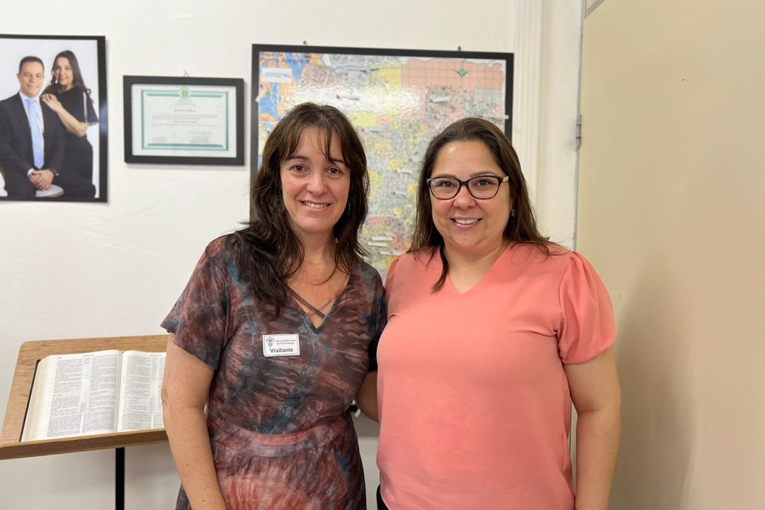 Vereadora Psicóloga Tanise Sabino e a Coordenadora da Saúde Mental da Prefeitura estreitam laços em reunião no gabinete da vereadora