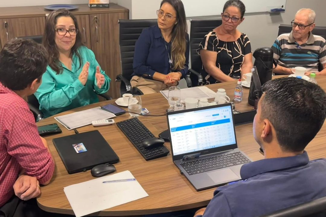 Vereadora Tanise Sabino visita sede da IPSUL para tratar demandas da área de iluminação pública