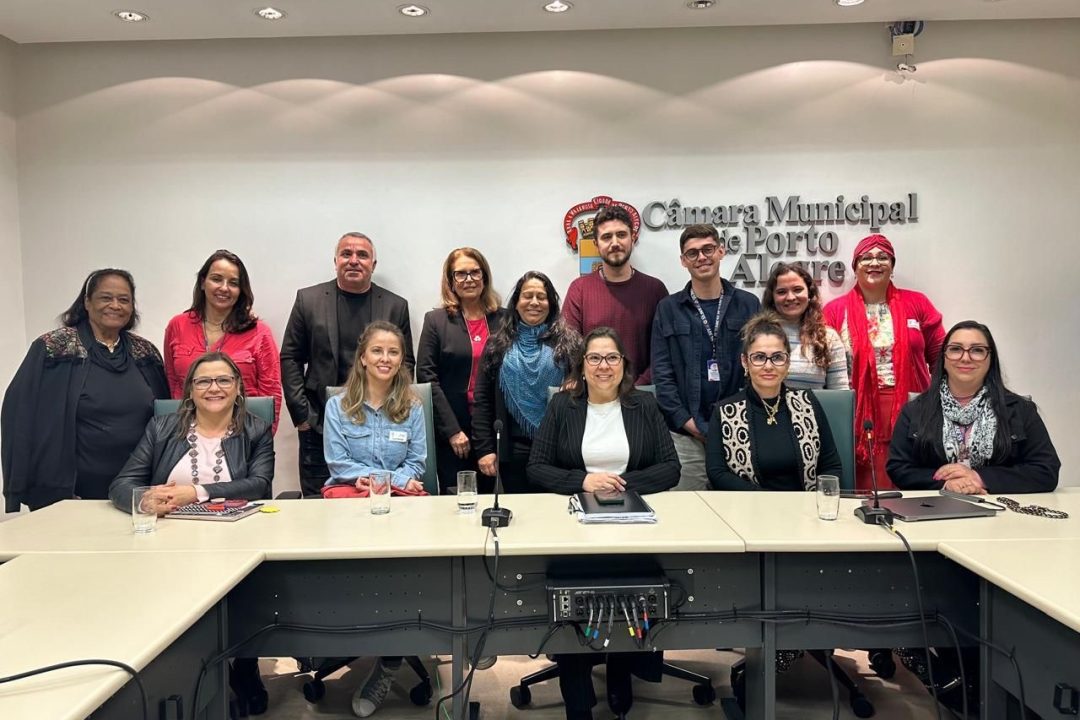 Frente&nbsp;Parlamentar de Apoio a Regulamentação da Lei 13.935/2019 realiza segunda reunião