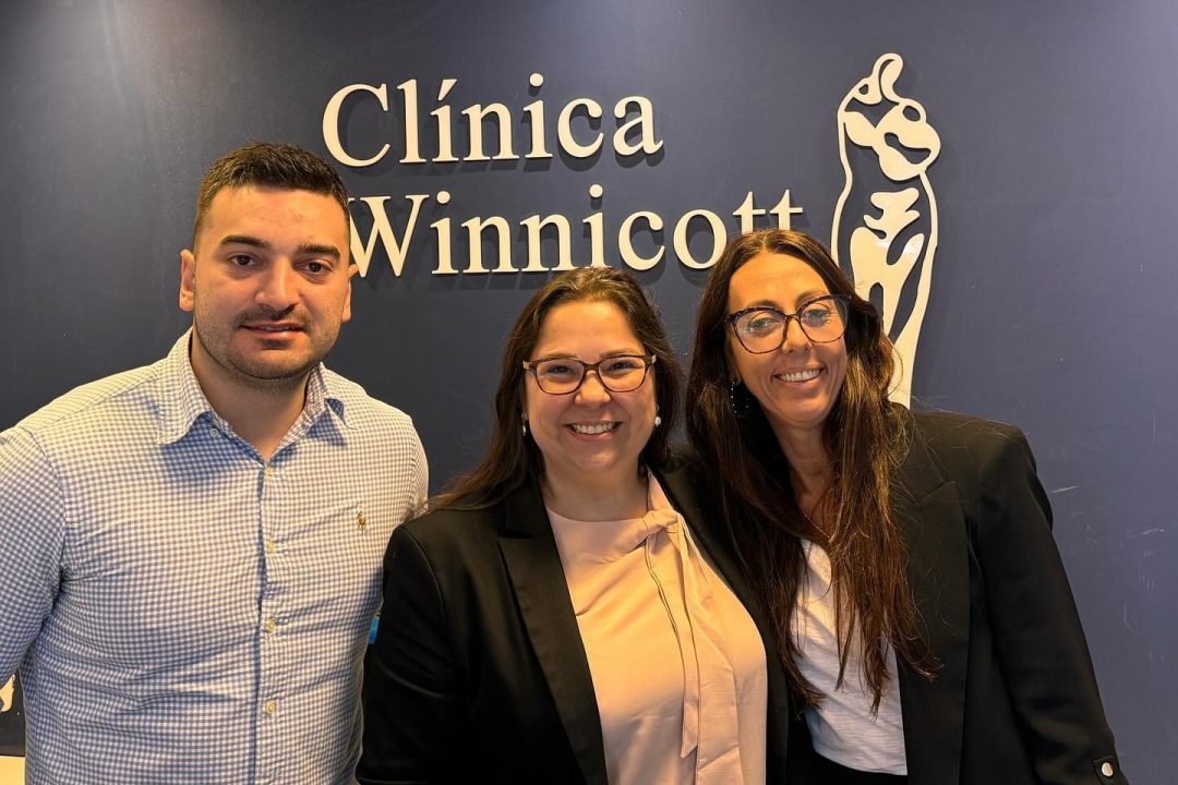 Vereadora Tanise Sabino visita Clínica Winnicott