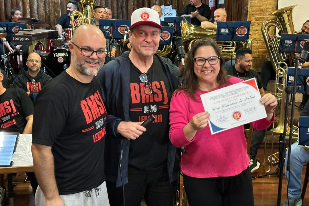 Vereadora Tanise Sabino recebe título de sócia honorária da Banda Marcial São João – ACOBAM