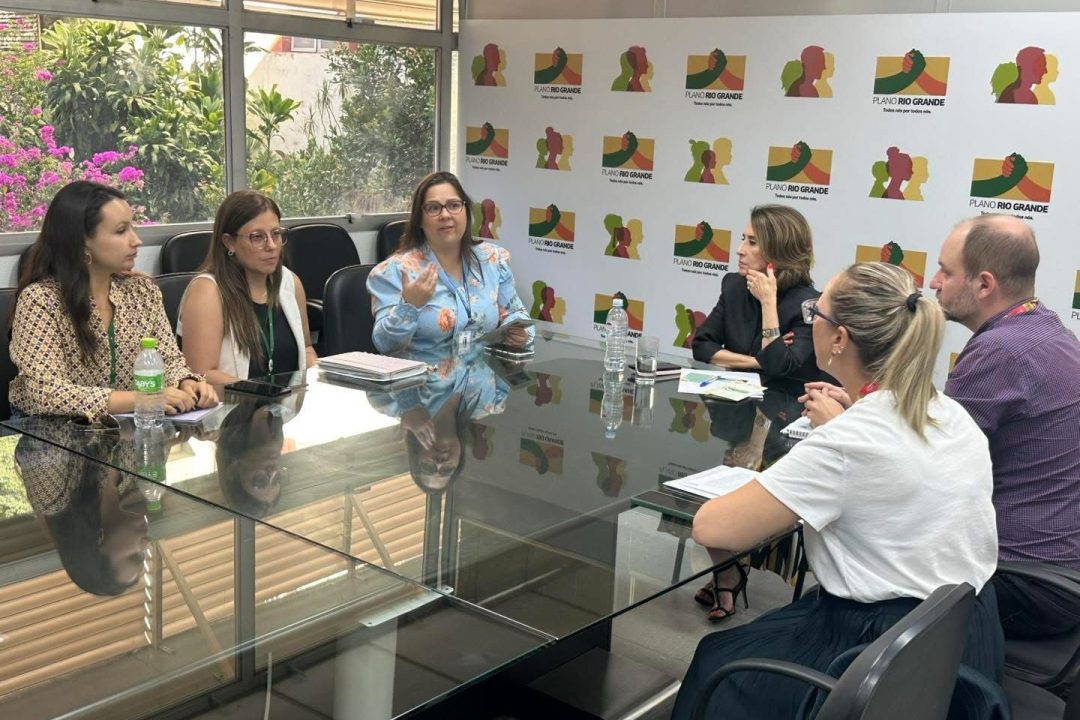 Vereadora Tanise Sabino trata com SEDUC dificuldade de acesso à escola para adolescentes acolhidos pela Clínica Esperança