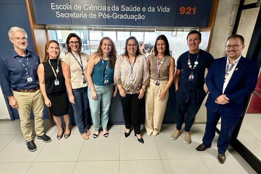 Vereadora Tanise Sabino se reúne com docentes da PUCRS para fortalecer ações em saúde mental