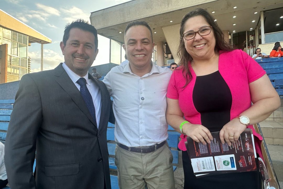 Vereadora Psicóloga Tanise Sabino prestigia tarde festiva no Jockey Club do Rio Grande do Sul