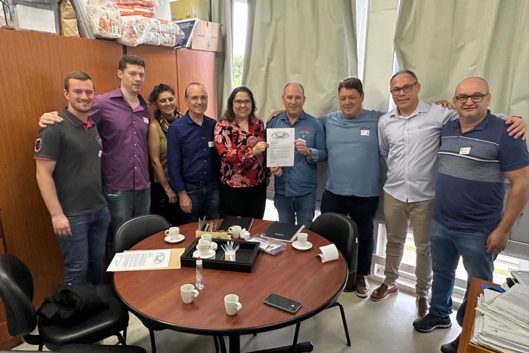 Vereadora Tanise Sabino recebe empresários da Cidade Baixa para tratar da criação de Polo Gastronômico