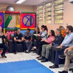 Visita da COSMAM e do CREMERS ao Certa reforçam compromisso com a ampliação do atendimento a pessoas com autismo no SUS