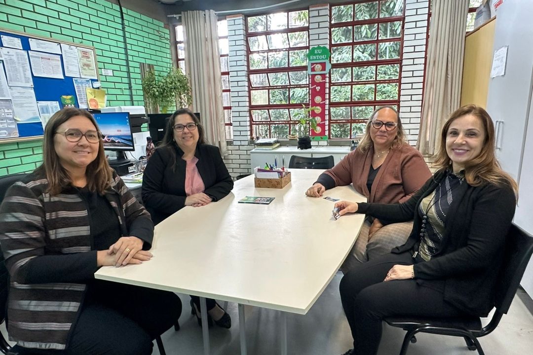 Vereadora Psicóloga Tanise Sabino visita Escola Municipal de Educação Especial Elyseu Paglioli e reforça compromisso com a inclusão