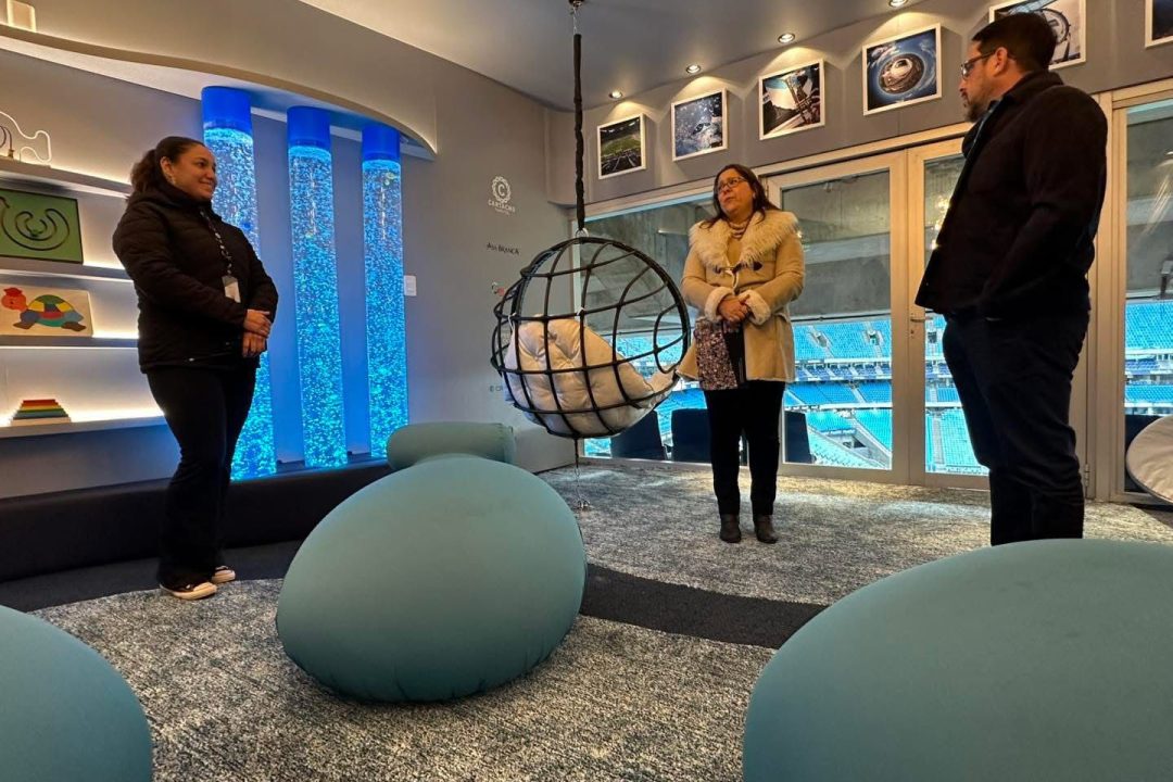 Vereadora Psicóloga Tanise Sabino conhece o Camarote Espectro Azul na Arena do Grêmio