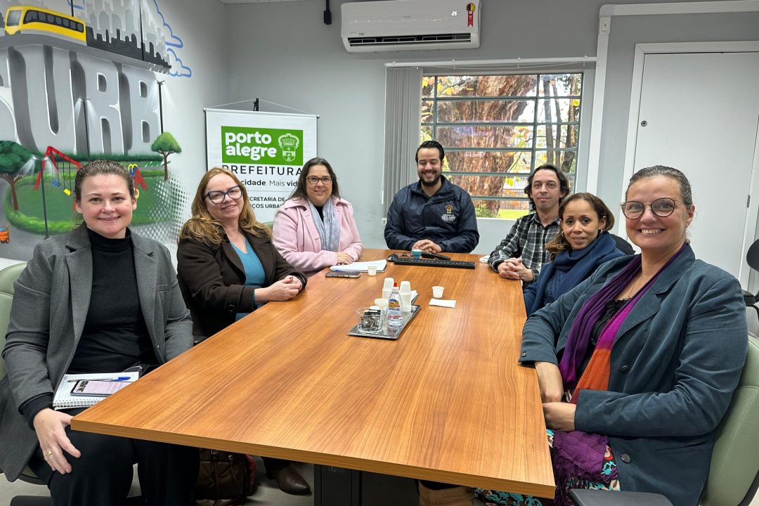 Integrantes da equipe do Gabinete da Vereadora Tanise Sabino participam de um ciclo de visitas às secretarias municipais da prefeitura com agenda na SMSUrb