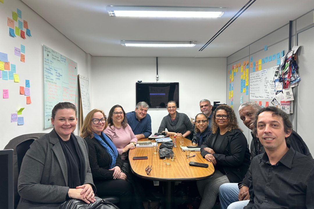 Equipe da vereadora Tanise Sabino participa de visita técnica ao Gabinete de Inovação da Prefeitura