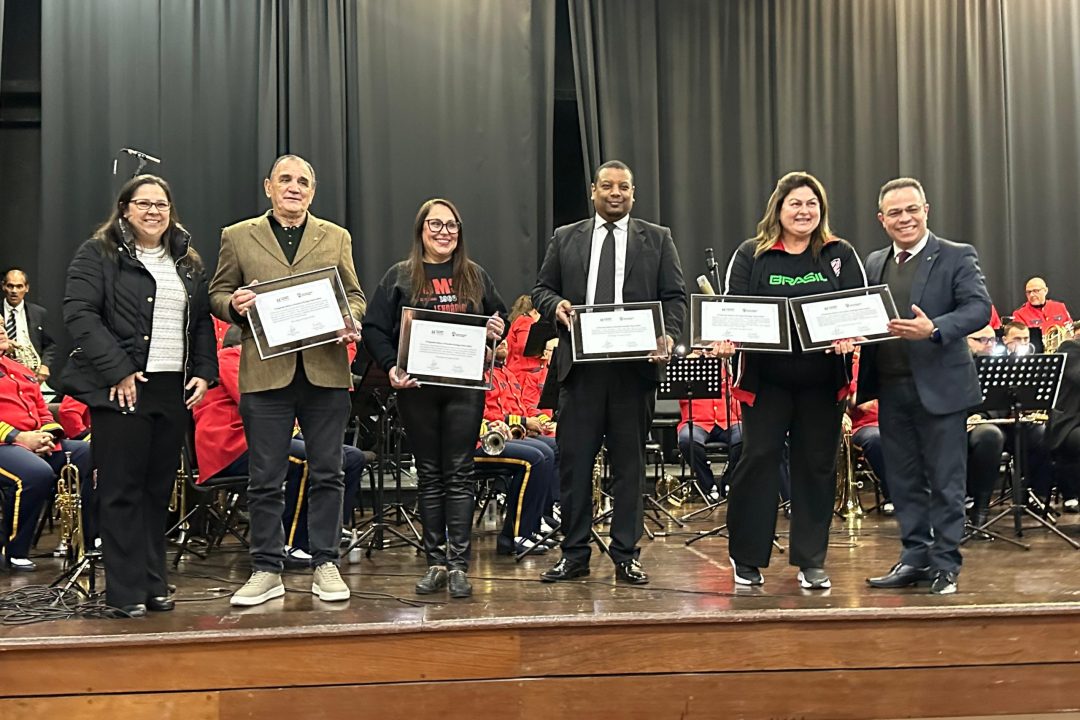 SOGIPA e bandas históricas recebem homenagem da Vereadora Psicóloga Tanise Sabino e do Deputado Sabino
