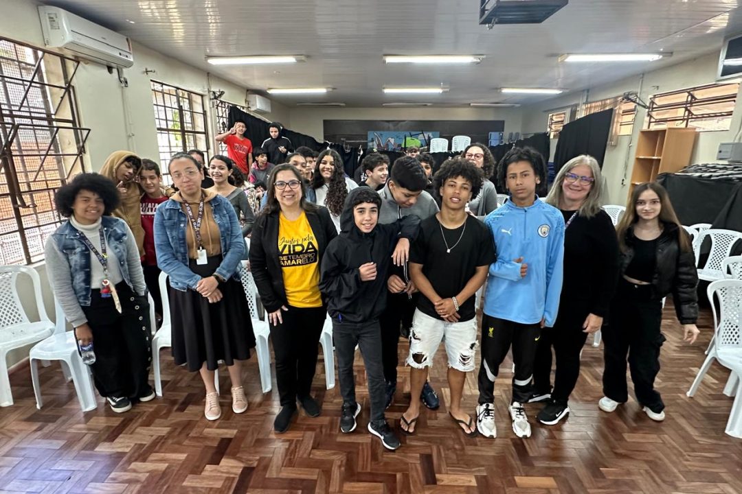 Saúde mental na adolescência é tema de palestra na Escola Leocádia Felizardo Prestes