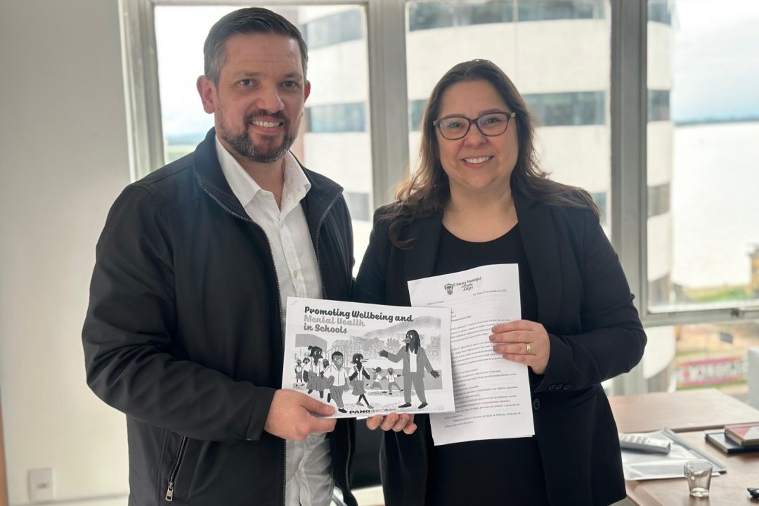 Tanise propõe à SMED material para reforçar o trabalho em Saúde Mental nas Escolas