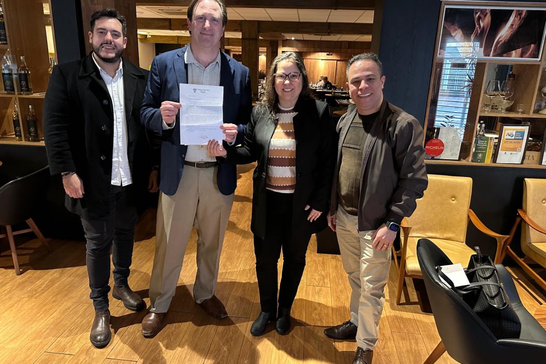 Vereadora Tanise Sabino convida Dr. Gustavo Isolana receber o Título de Cidadão