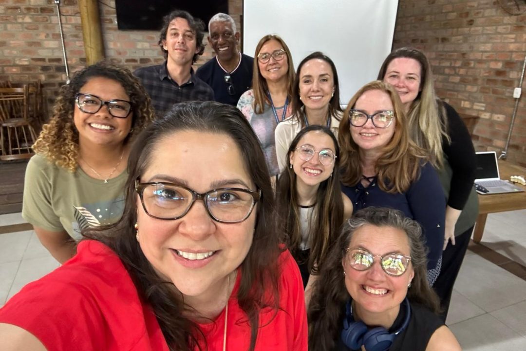 Tanise Sabino realiza reunião especial com a equipe do gabinete no Dia Mundial da Saúde Mental: “Entre o erro e o acerto, existe o aprendizado”