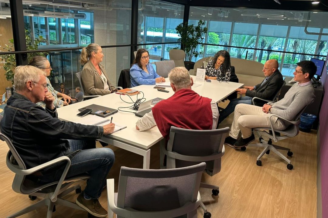 Tanise Sabino articula reunião entre Pacto e comunidade Villa Janus para discutir novos modelos de tratamento e inovação em saúde mental