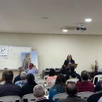 Vereadora Psicóloga Tanise Sabino ministra palestra sobre gestão emocional no Grupo NAREP