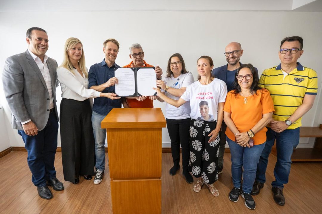 Prefeito Sebastião Melo sanciona lei que institui a SAMU Mental em Porto Alegre