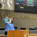 Tanise Sabino destaca na tribuna o papel dos cartórios na garantia de direitos e no acesso à justiça